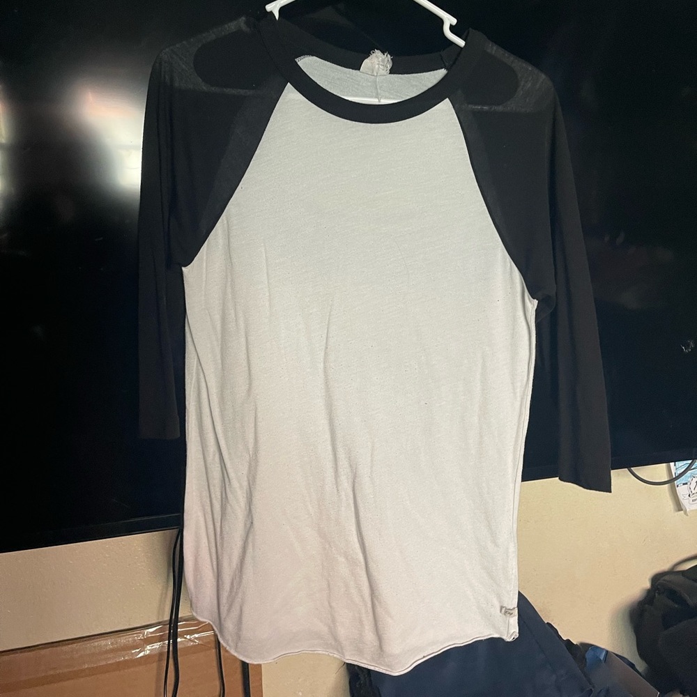 Baseball tee